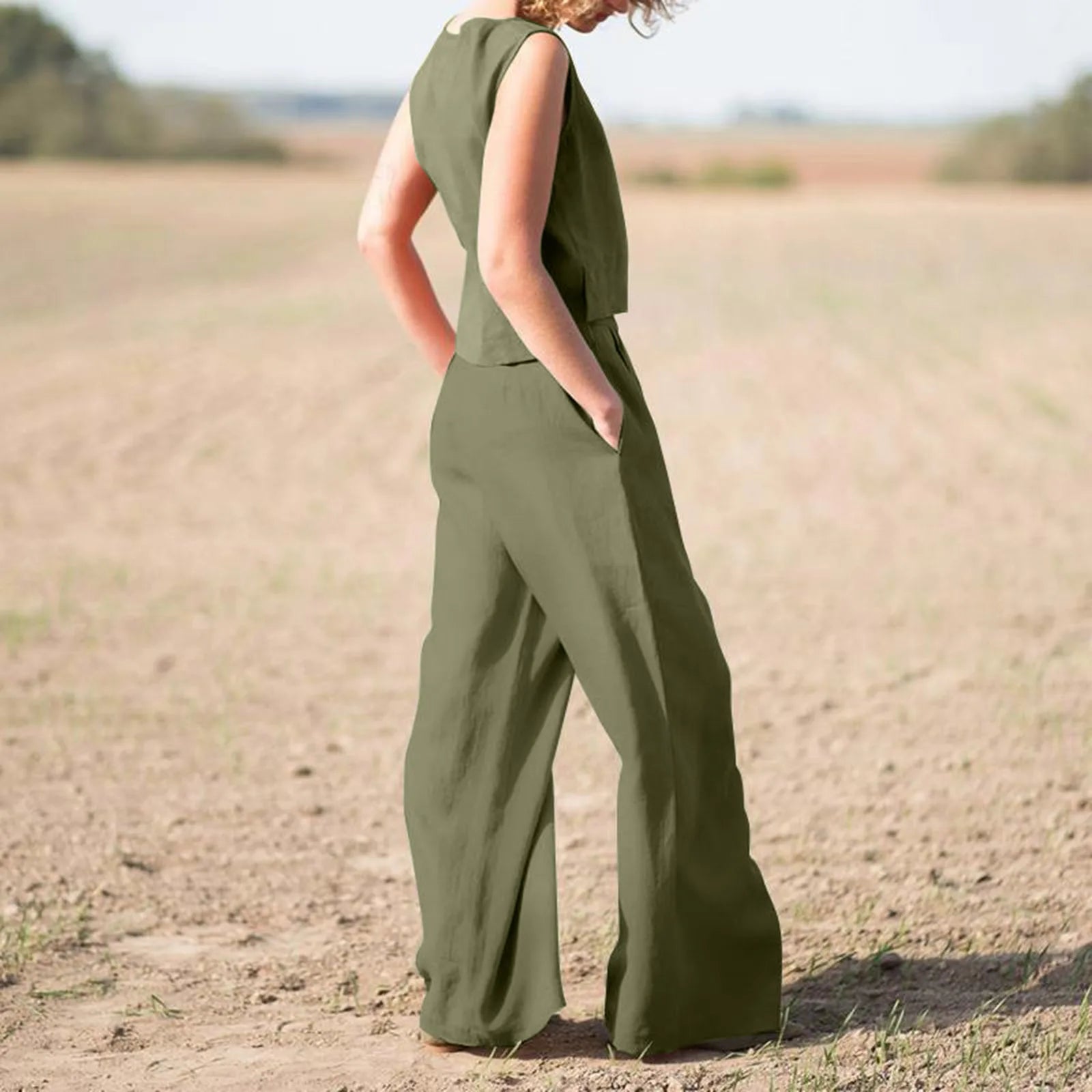 Women's Sleeveless Trousers Suit
